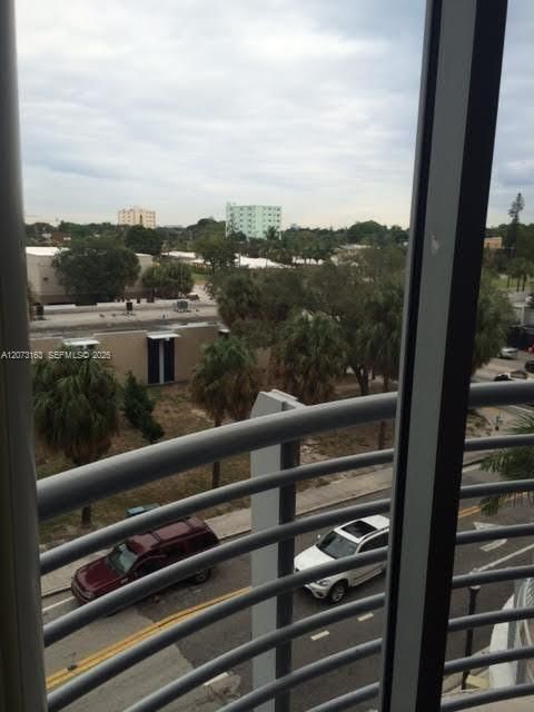 For Rent: $2,500 (2 beds, 2 baths, 1036 Square Feet)