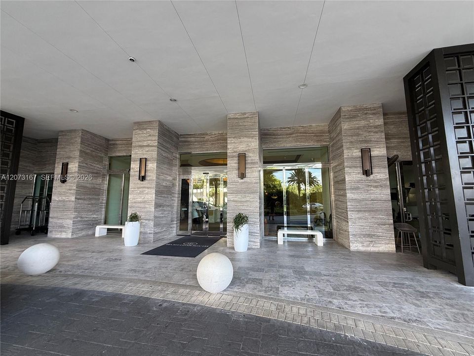 For Rent: $9,300 (3 beds, 3 baths, 3264 Square Feet)