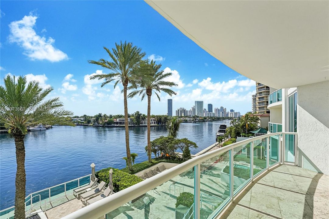 For Rent: $9,300 (3 beds, 3 baths, 3264 Square Feet)