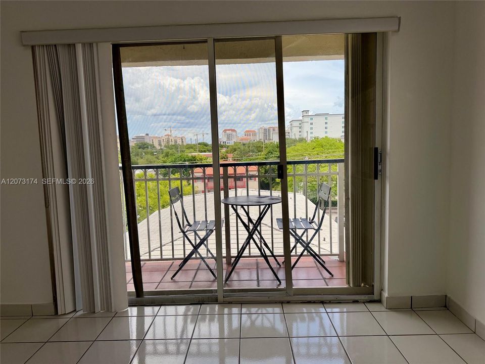 For Rent: $3,250 (2 beds, 2 baths, 1170 Square Feet)