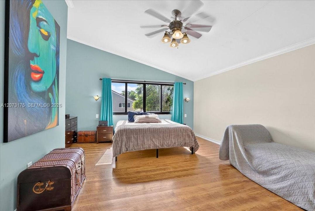 For Sale: $1,150,000 (4 beds, 2 baths, 2894 Square Feet)