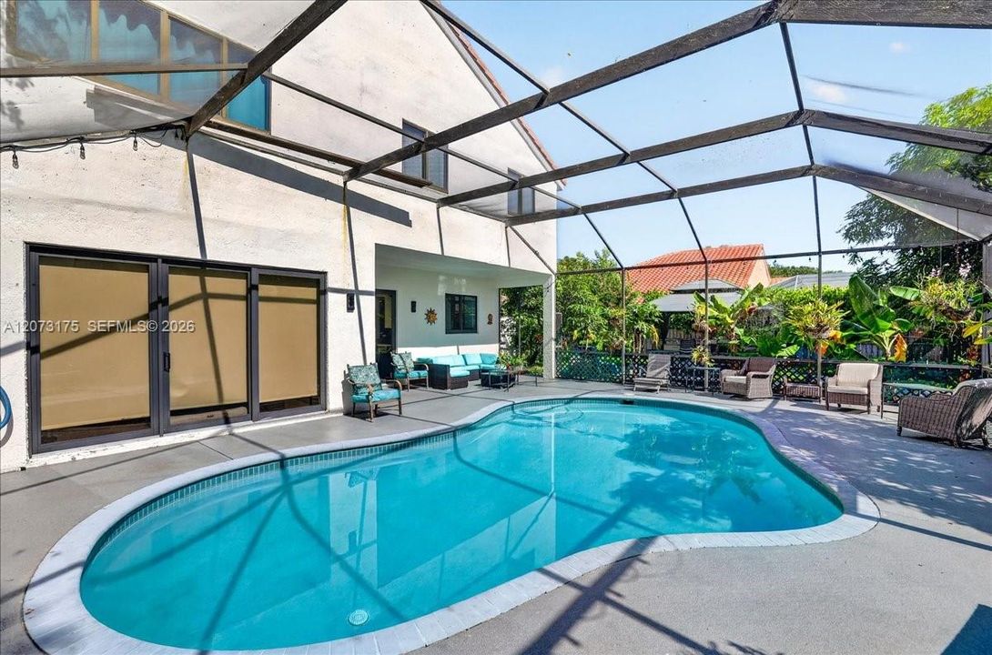 For Sale: $1,150,000 (4 beds, 2 baths, 2894 Square Feet)