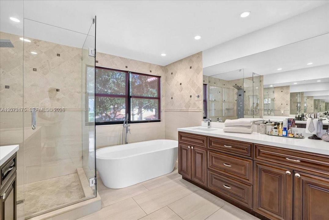 For Sale: $1,150,000 (4 beds, 2 baths, 2894 Square Feet)