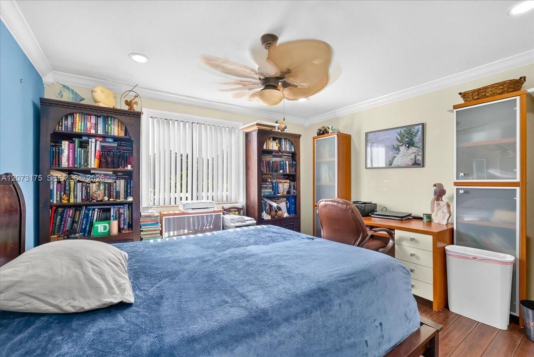 For Sale: $1,150,000 (4 beds, 2 baths, 2894 Square Feet)