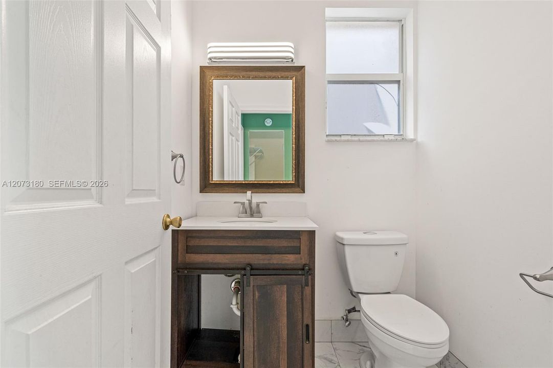 For Sale: $579,900 (3 beds, 2 baths, 2189 Square Feet)