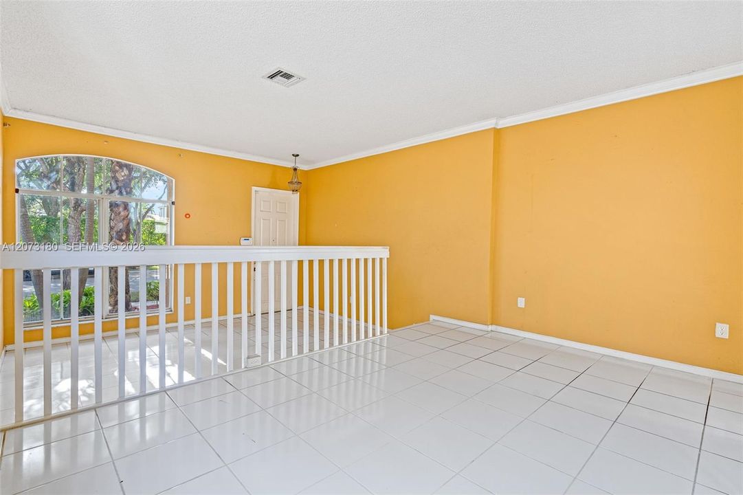 For Sale: $579,900 (3 beds, 2 baths, 2189 Square Feet)