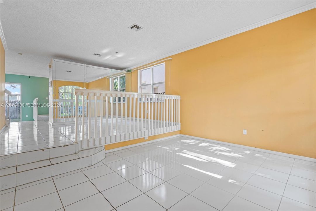 For Sale: $579,900 (3 beds, 2 baths, 2189 Square Feet)