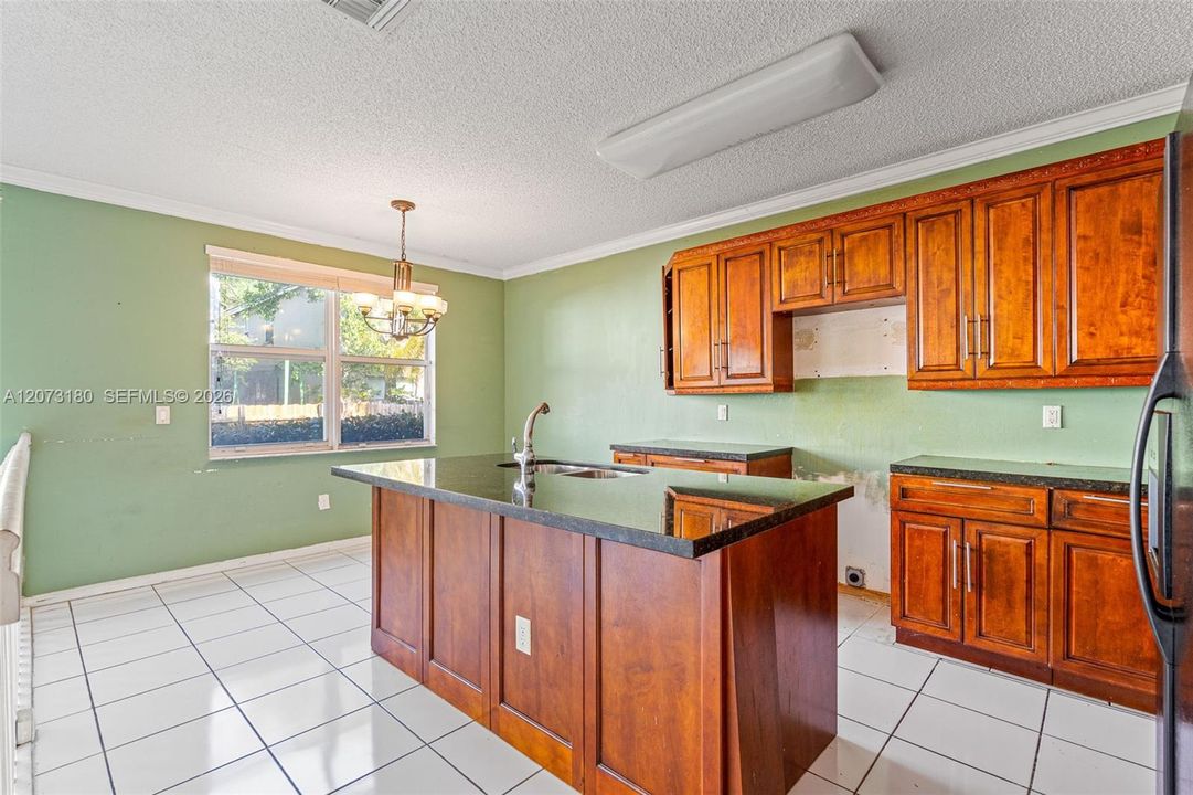 For Sale: $579,900 (3 beds, 2 baths, 2189 Square Feet)