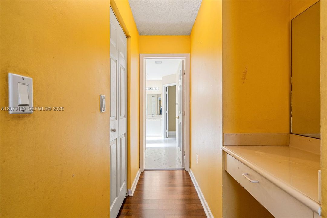 For Sale: $579,900 (3 beds, 2 baths, 2189 Square Feet)