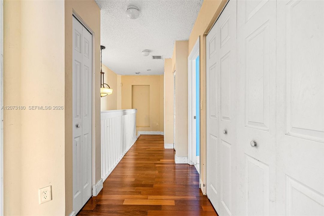 For Sale: $579,900 (3 beds, 2 baths, 2189 Square Feet)