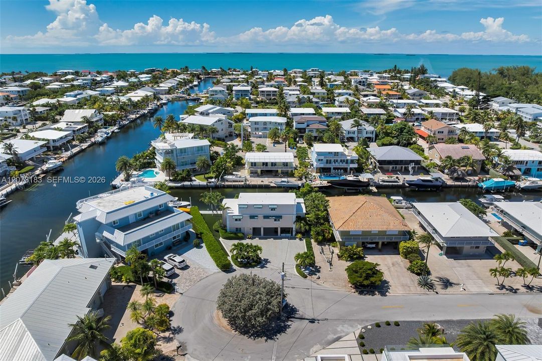 Easy access to bay and ocean with no bridges