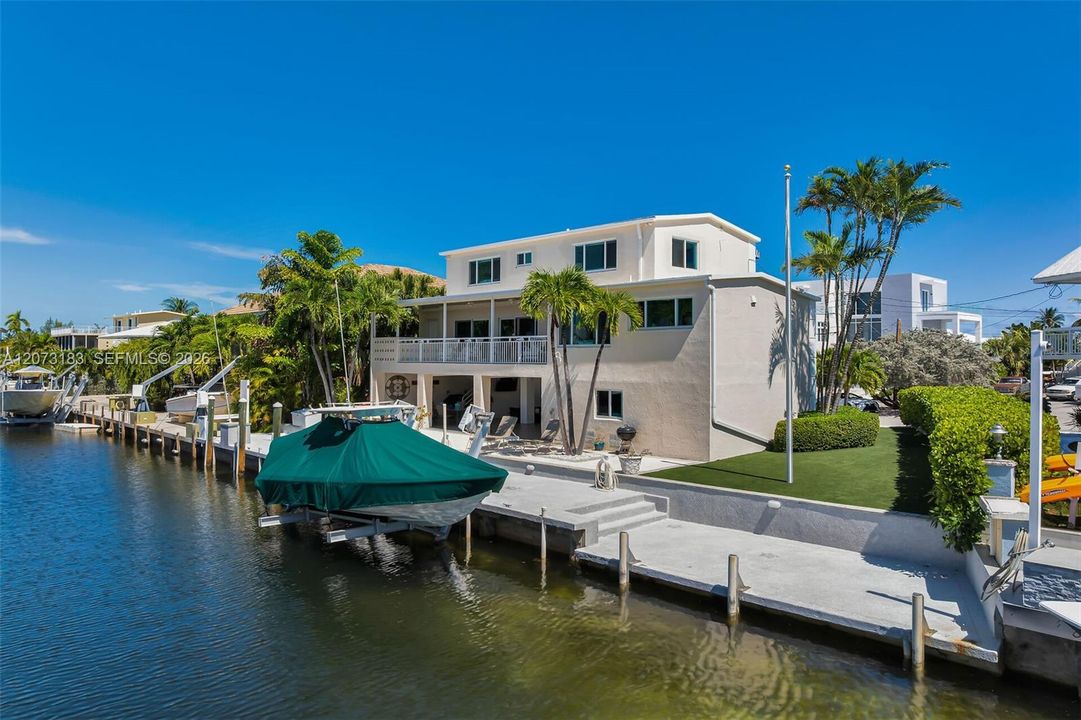 90 FT of deepwater Dock
