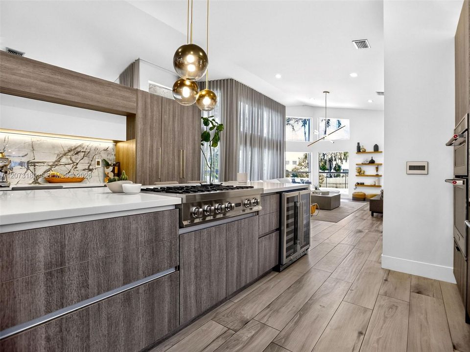 En Venta: $1,299,000 (4 camas, 3 baños, 2414 Pies cuadrados)