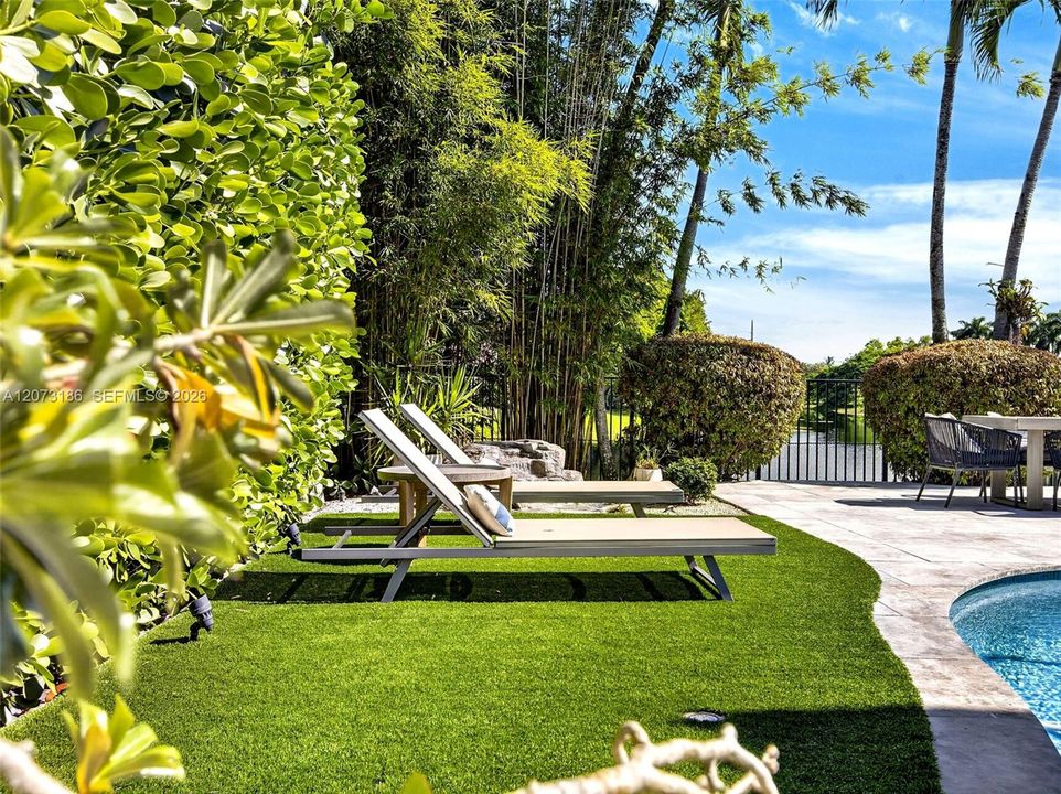 En Venta: $1,299,000 (4 camas, 3 baños, 2414 Pies cuadrados)