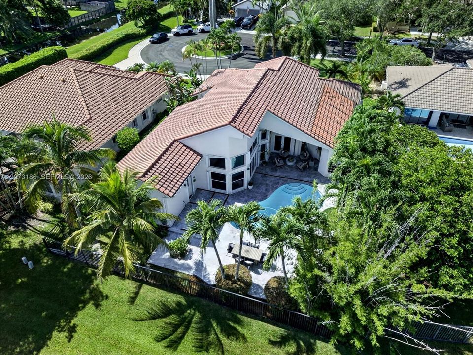 En Venta: $1,299,000 (4 camas, 3 baños, 2414 Pies cuadrados)