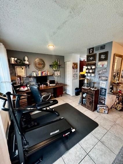 For Rent: $1,850 (1 beds, 1 baths, 720 Square Feet)