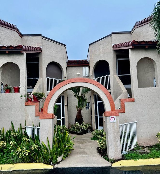 For Rent: $1,850 (1 beds, 1 baths, 720 Square Feet)