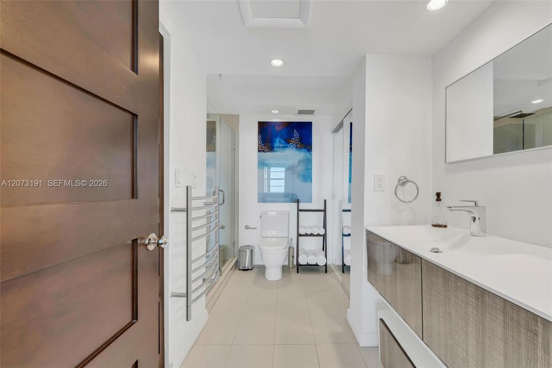 В аренду: $3,500 (1 спален, 1 ванн, 910 Квадратных фут)