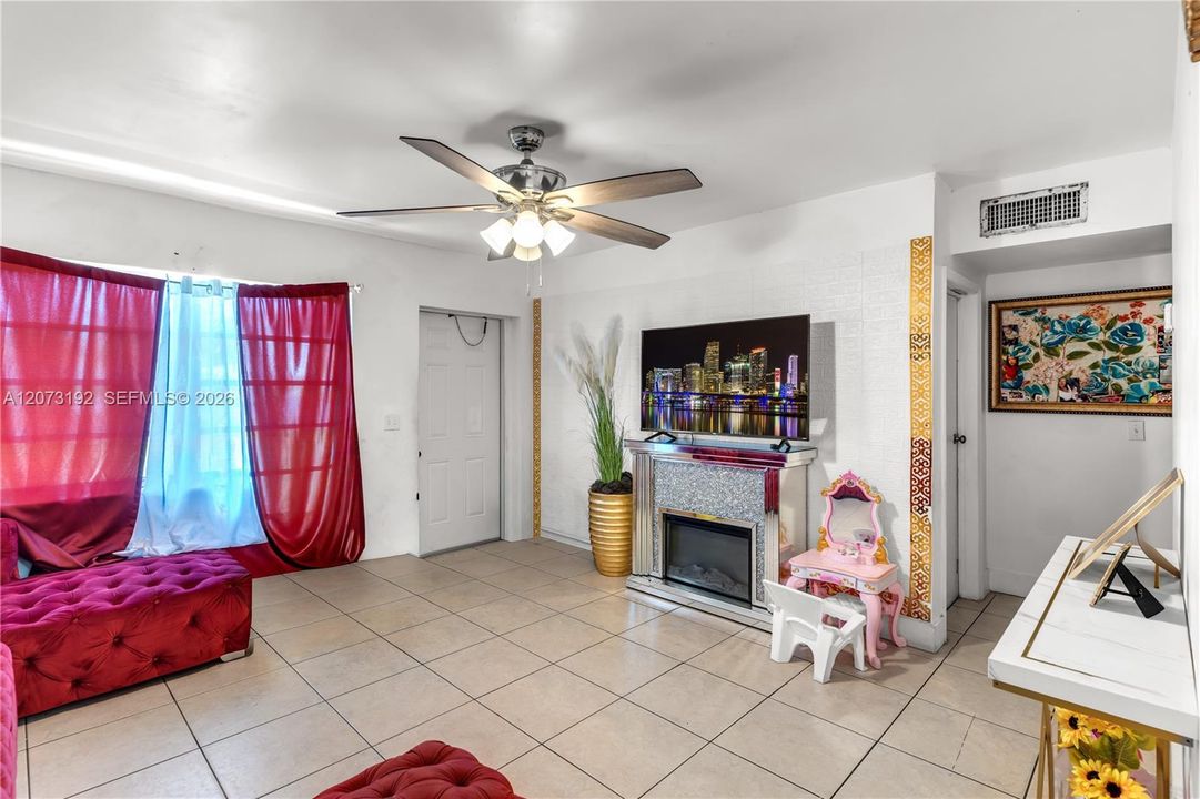 For Sale: $600,000 (0 beds, 0 baths, 2652 Square Feet)