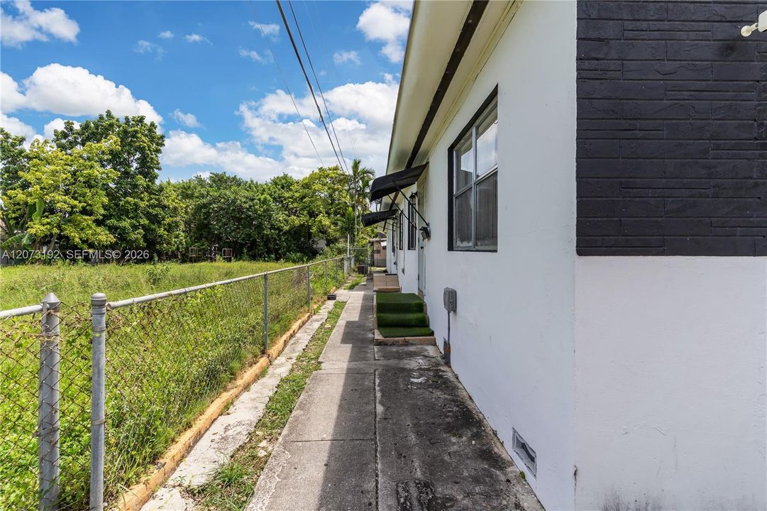 For Sale: $600,000 (0 beds, 0 baths, 2652 Square Feet)