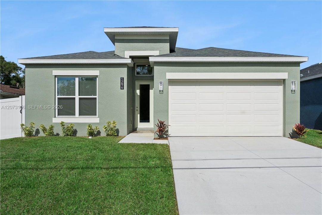 For Rent: $3,600 (4 beds, 2 baths, 1768 Square Feet)