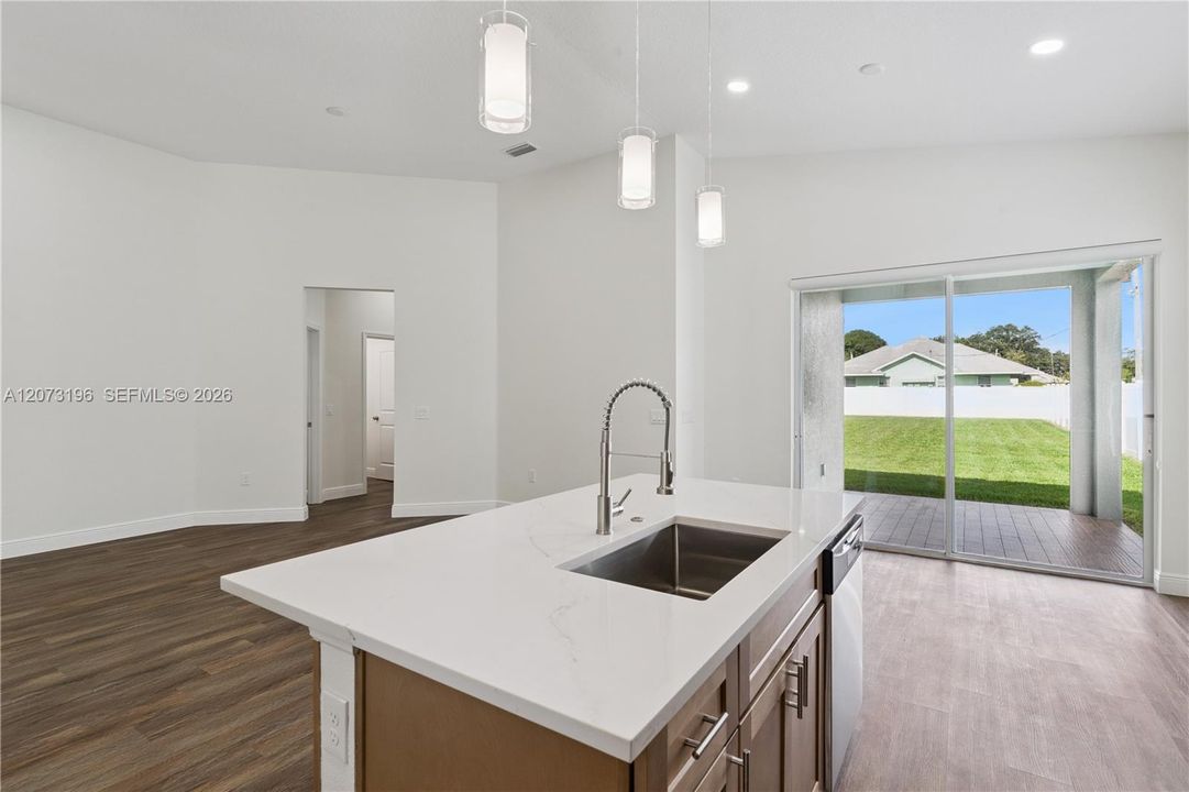For Rent: $3,600 (4 beds, 2 baths, 1768 Square Feet)