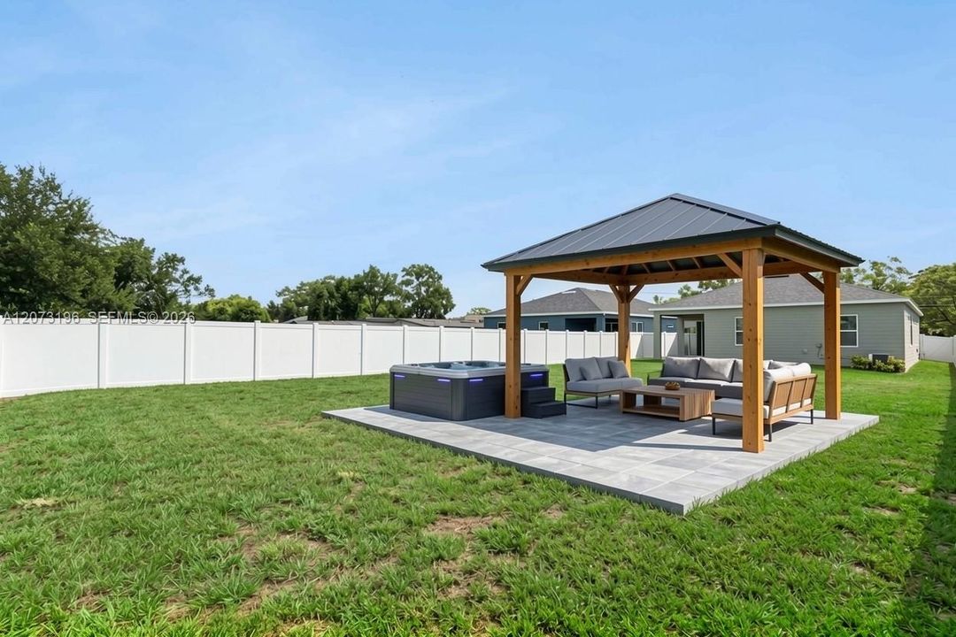 For Rent: $3,600 (4 beds, 2 baths, 1768 Square Feet)