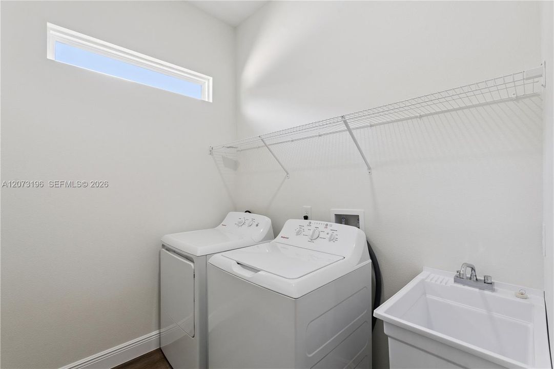 For Rent: $3,600 (4 beds, 2 baths, 1768 Square Feet)