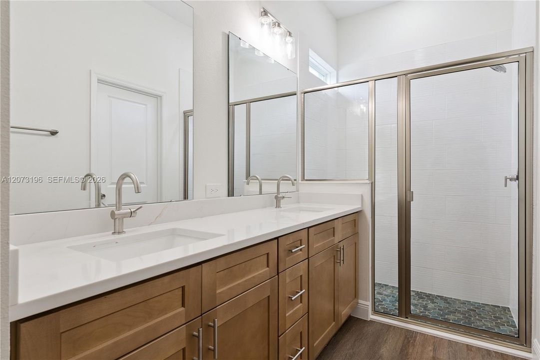 For Rent: $3,600 (4 beds, 2 baths, 1768 Square Feet)