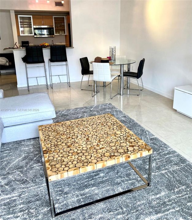 En Renta: $2,650 (1 camas, 1 baños, 828 Pies cuadrados)