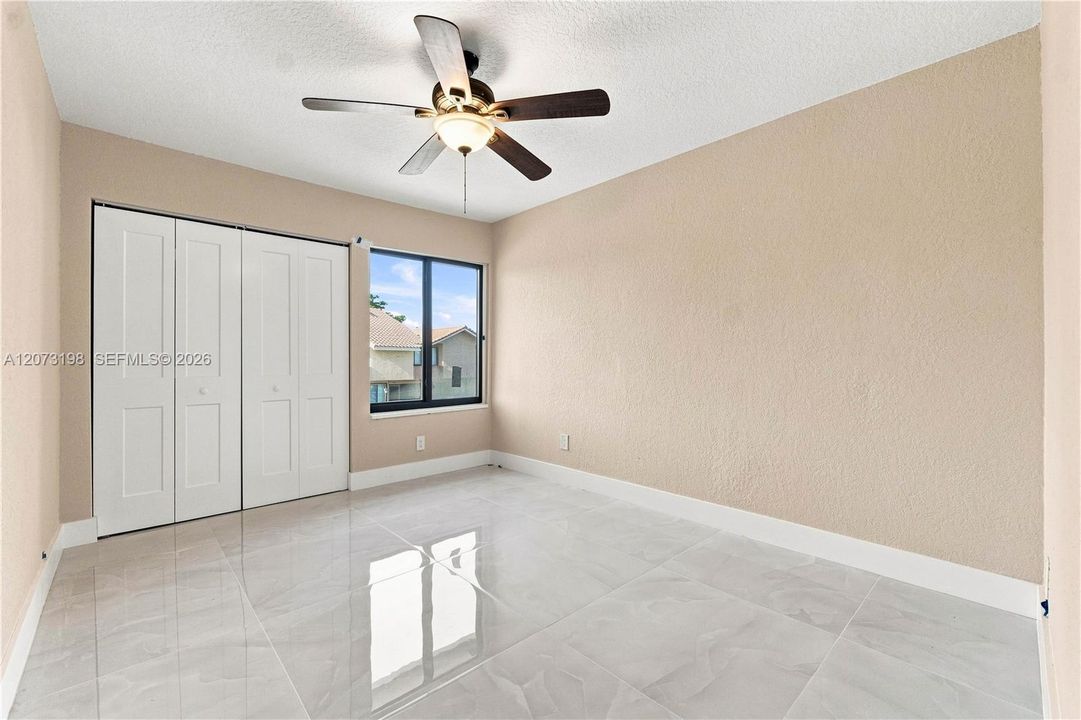 For Sale: $399,999 (4 beds, 3 baths, 1690 Square Feet)