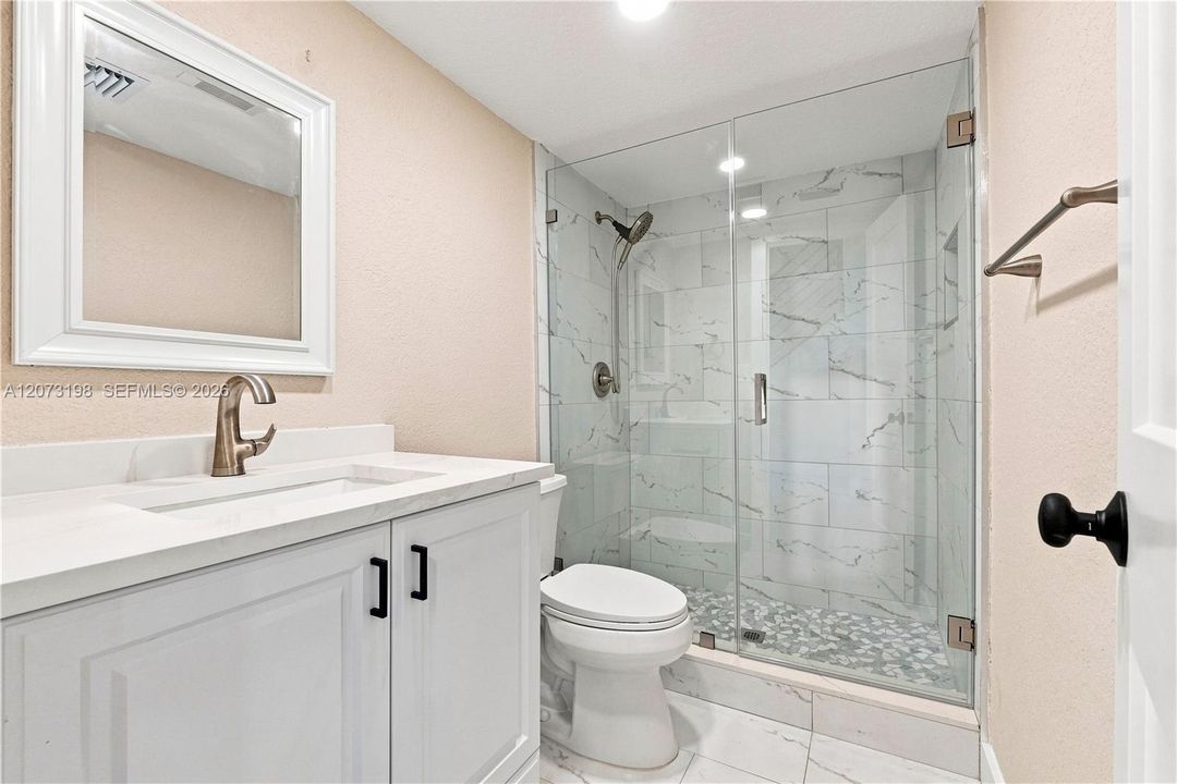 For Sale: $399,999 (4 beds, 3 baths, 1690 Square Feet)