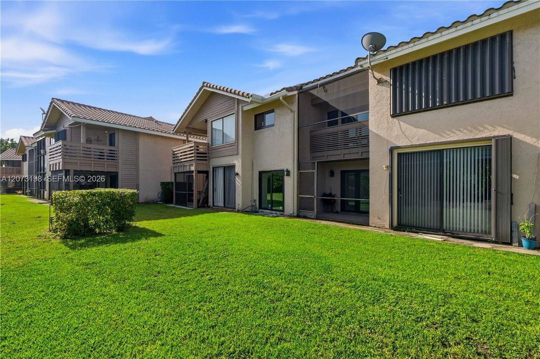 For Sale: $399,999 (4 beds, 3 baths, 1690 Square Feet)
