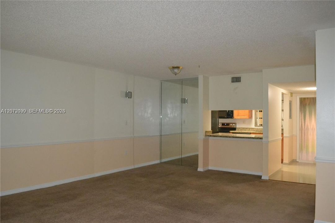 For Sale: $245,000 (2 beds, 2 baths, 1080 Square Feet)