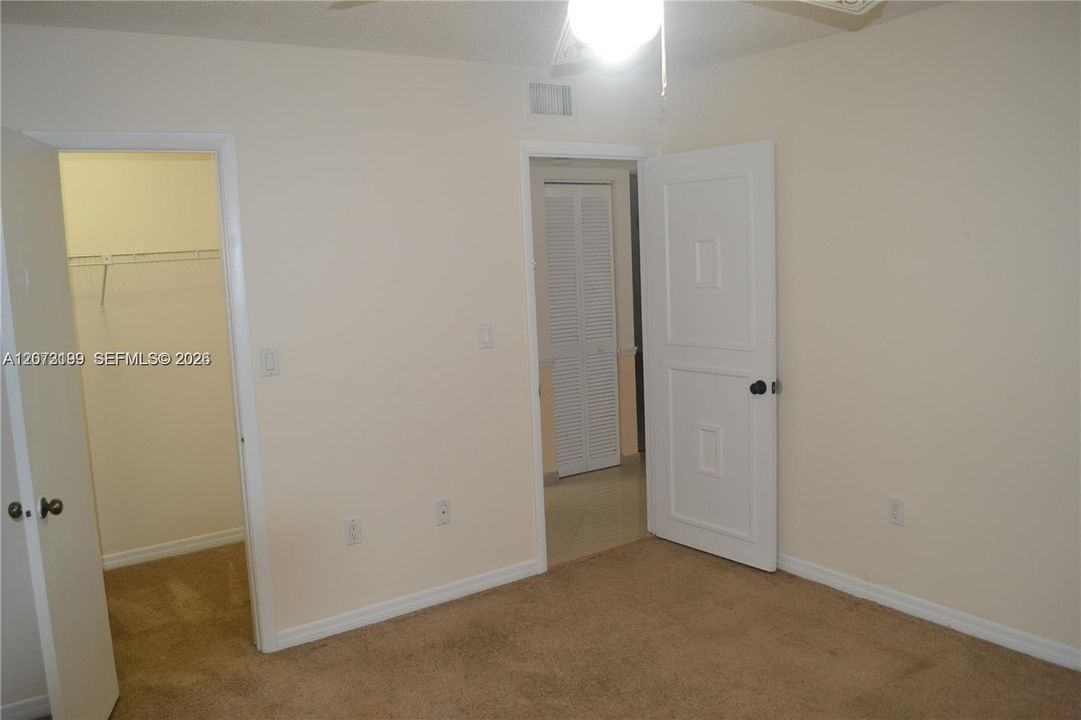 For Sale: $245,000 (2 beds, 2 baths, 1080 Square Feet)