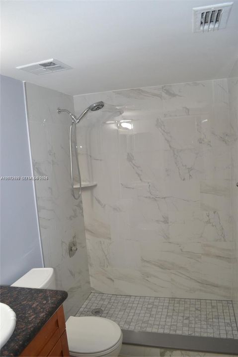 For Sale: $245,000 (2 beds, 2 baths, 1080 Square Feet)