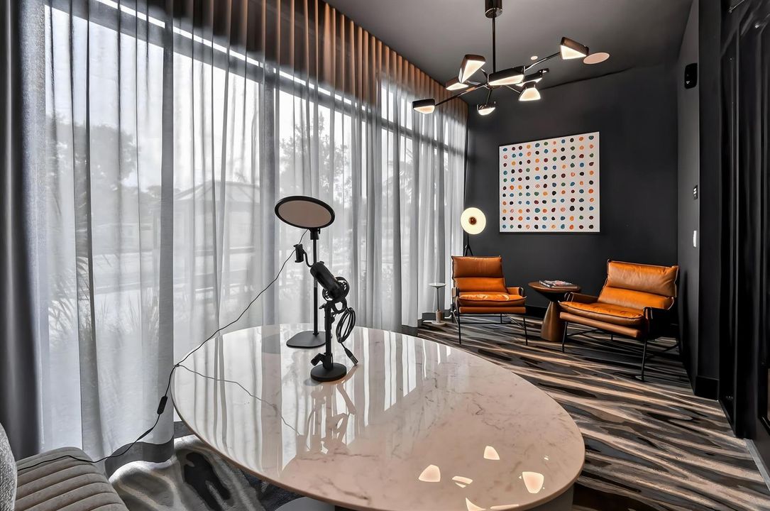 283-Podcast-Room
