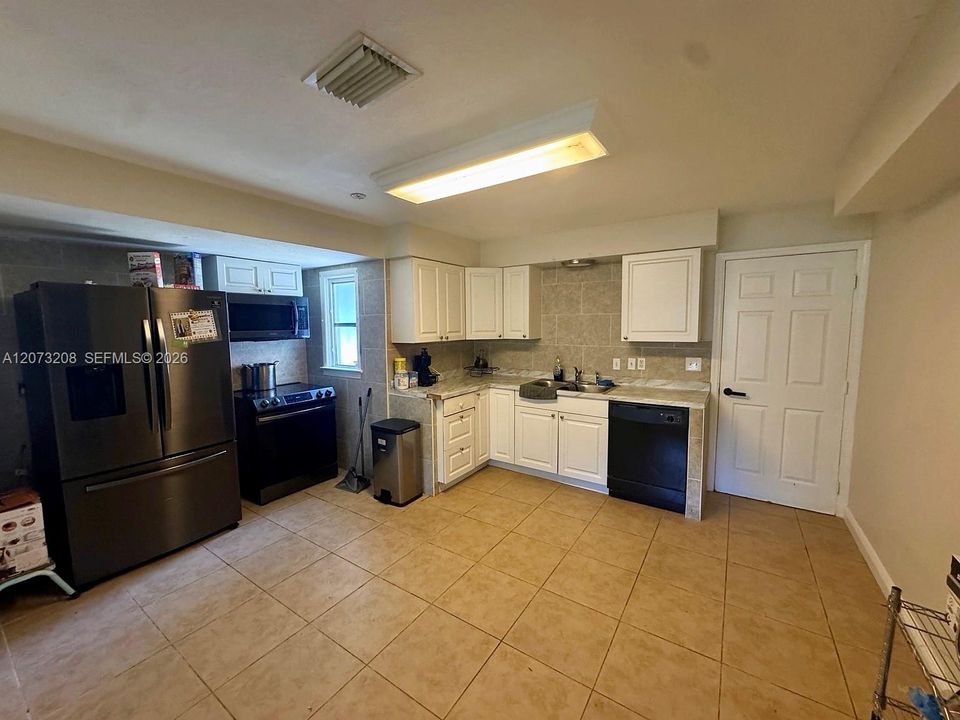 For Sale: $199,900 (3 beds, 2 baths, 0 Square Feet)