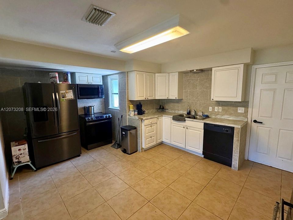 For Sale: $199,900 (3 beds, 2 baths, 0 Square Feet)