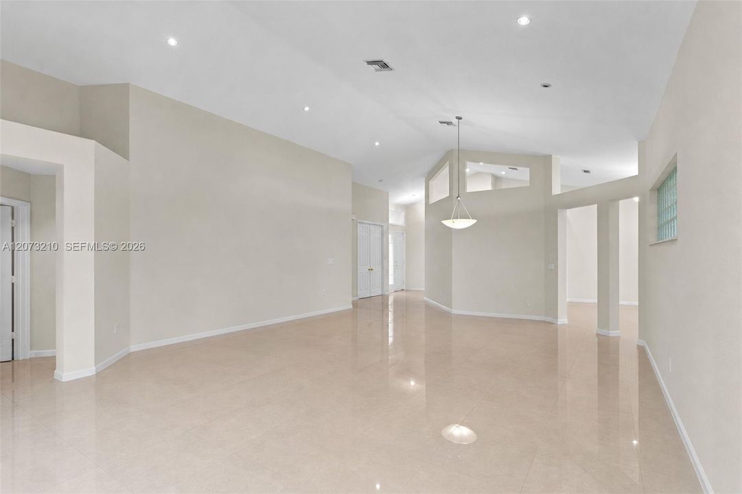 For Sale: $999,900 (4 beds, 3 baths, 2591 Square Feet)