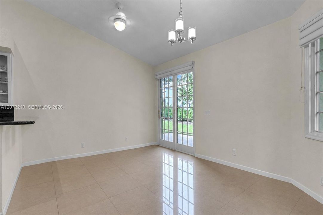 For Sale: $999,900 (4 beds, 3 baths, 2591 Square Feet)