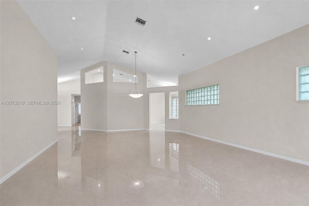 For Sale: $999,900 (4 beds, 3 baths, 2591 Square Feet)