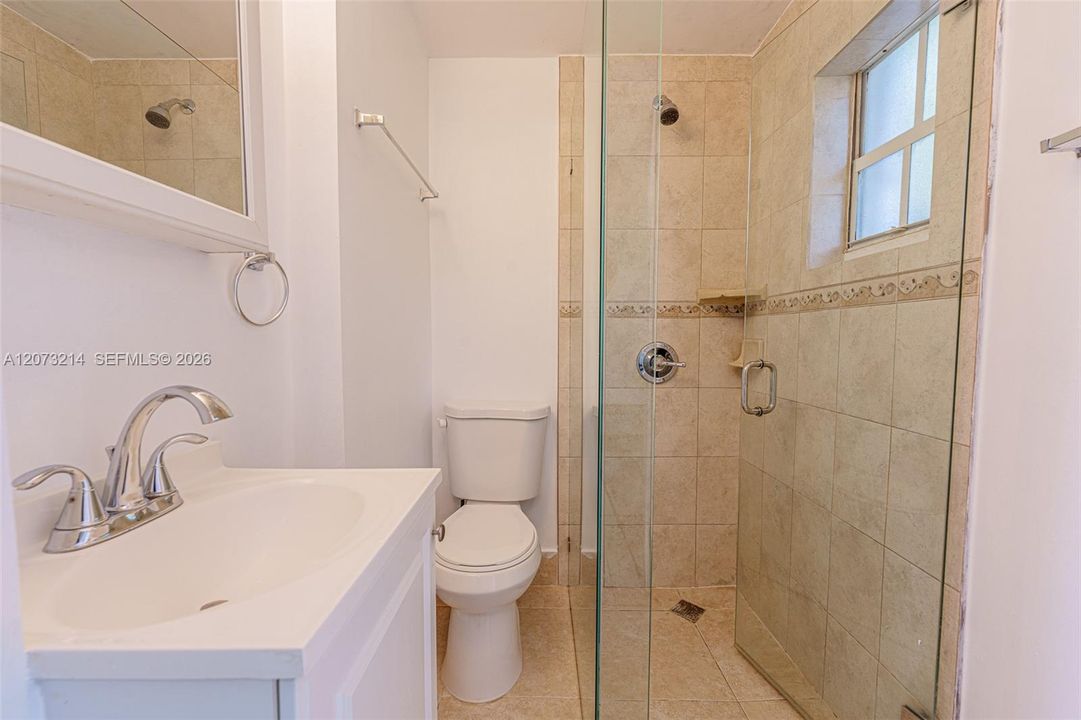 For Rent: $1,350 (1 beds, 1 baths, 500 Square Feet)