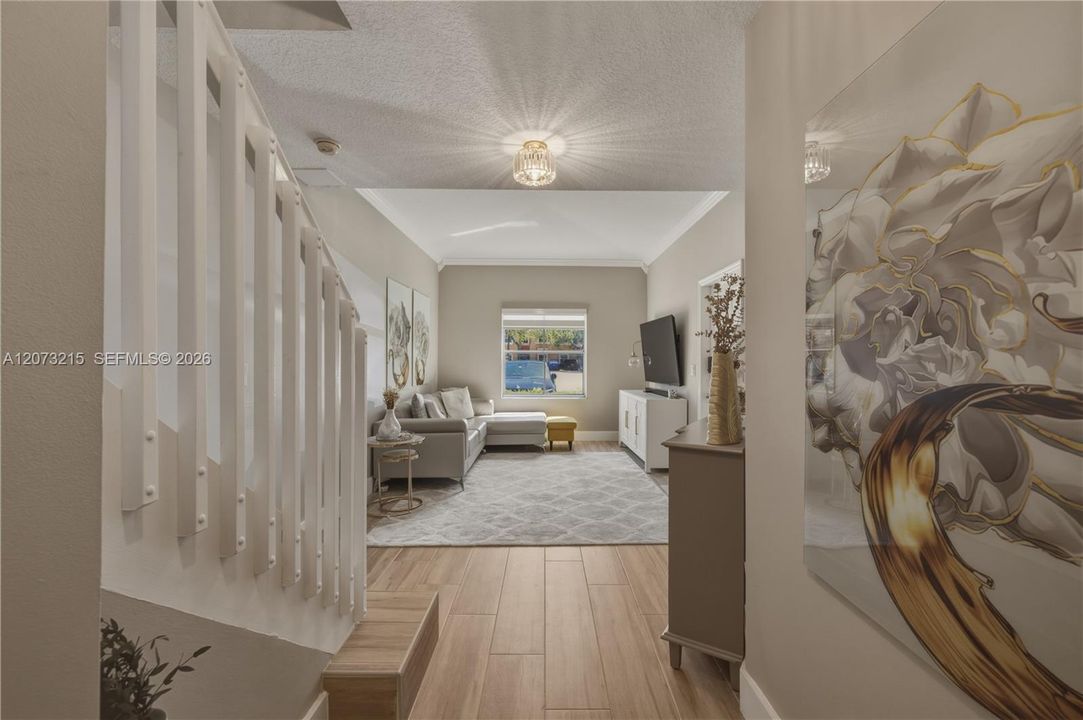 For Sale: $480,000 (3 beds, 3 baths, 1410 Square Feet)