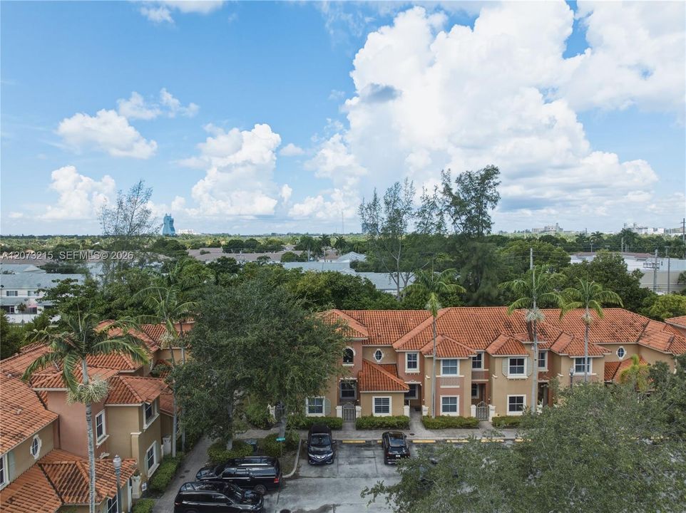 For Sale: $480,000 (3 beds, 3 baths, 1410 Square Feet)