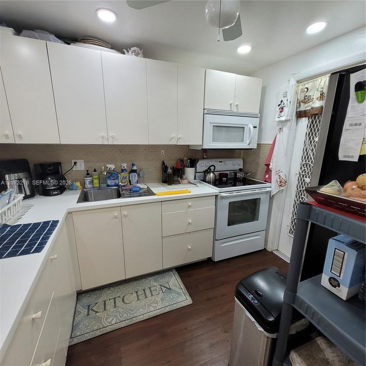 En Venta: $127,000 (1 camas, 1 baños, 811 Pies cuadrados)