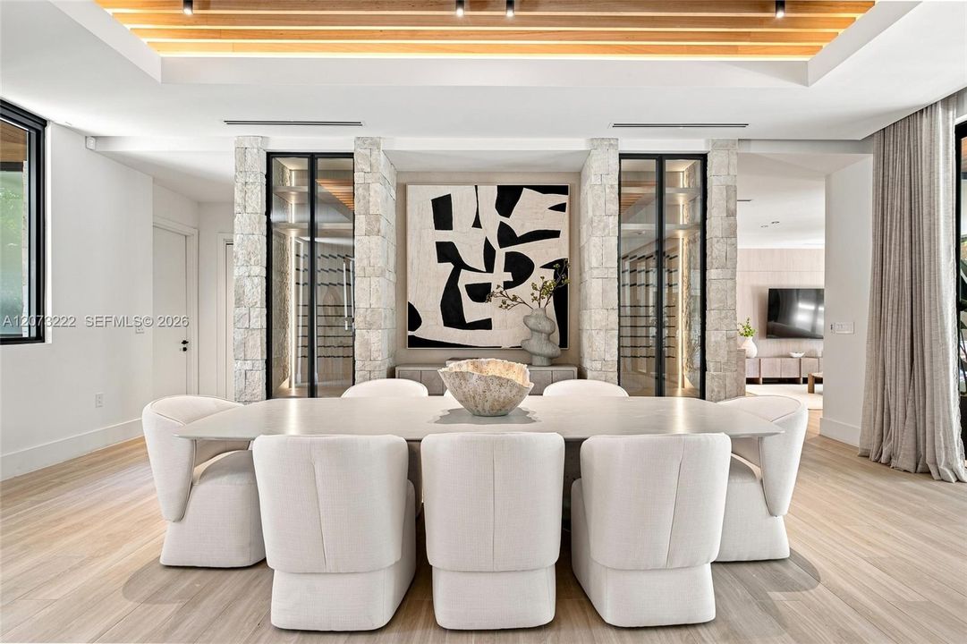 For Sale: $4,650,000 (5 beds, 6 baths, 4618 Square Feet)