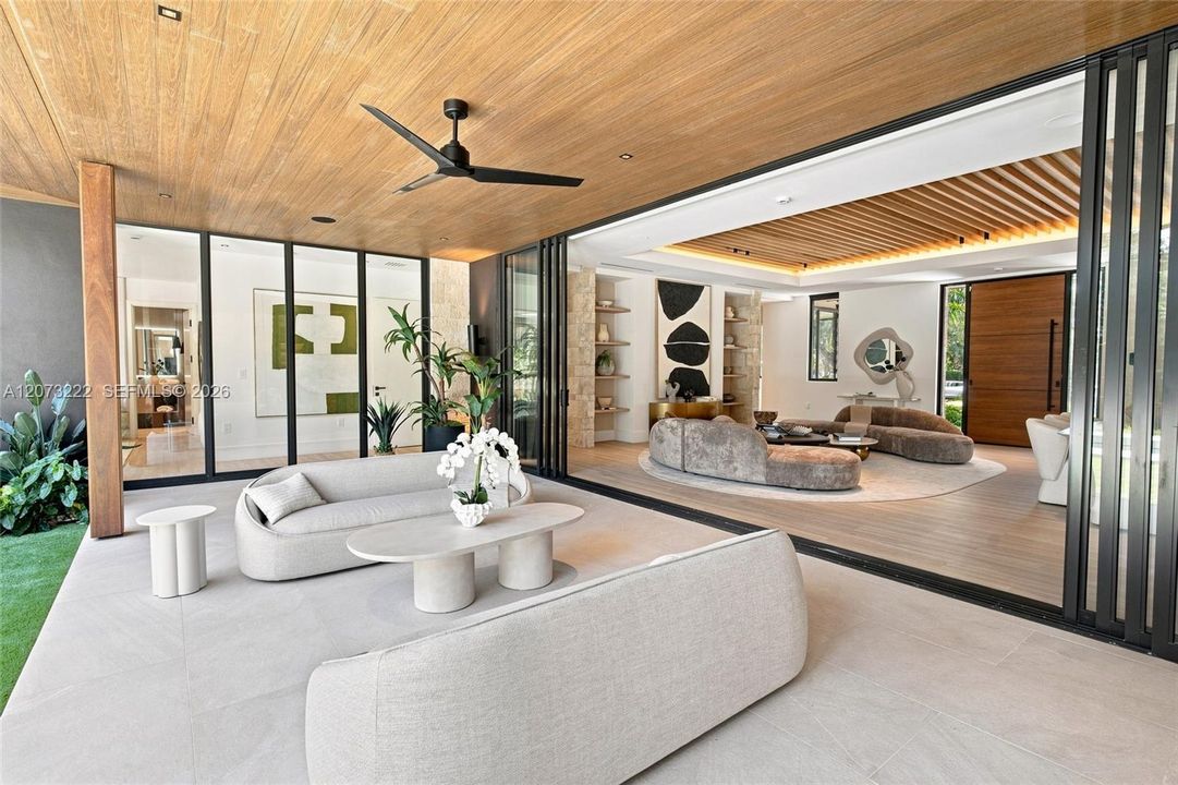 For Sale: $4,650,000 (5 beds, 6 baths, 4618 Square Feet)
