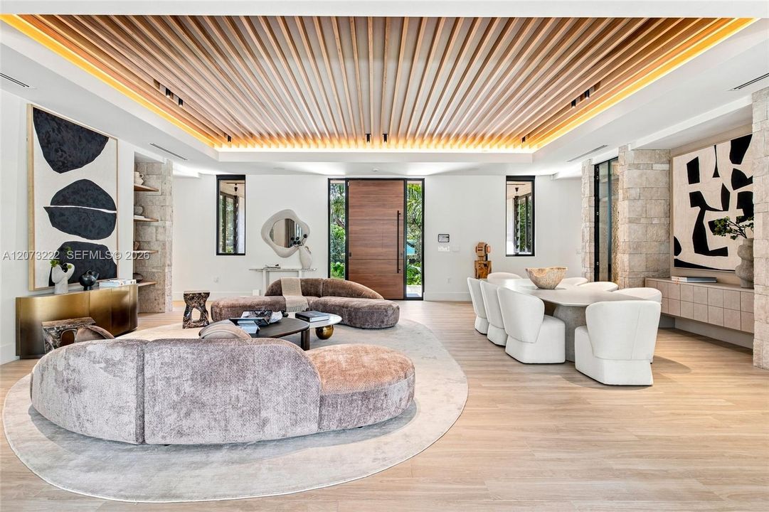 For Sale: $4,650,000 (5 beds, 6 baths, 4618 Square Feet)