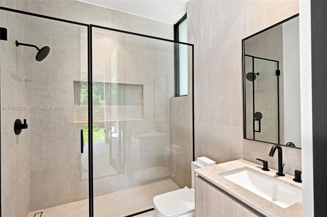 For Sale: $4,650,000 (5 beds, 6 baths, 4618 Square Feet)